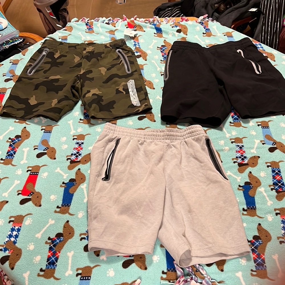 3 pairs - Old Navy shorts (1 new with tags)